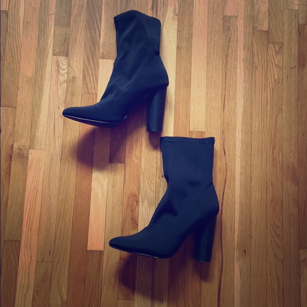 Black ankle Boots